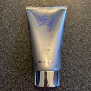Monat cc cream hair perfector